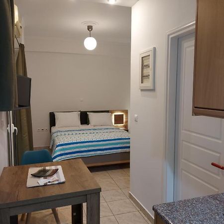 Adler 2 Cozy 2 Persons Apartment Downtown פיראוס מראה חיצוני תמונה